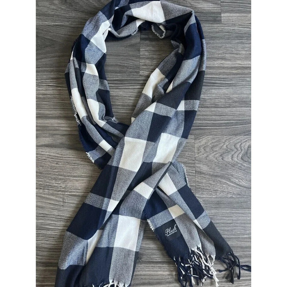 Plush Apparel Checkered Plaid Blanket Scarf Blue And White OS - Picture 2 of 7